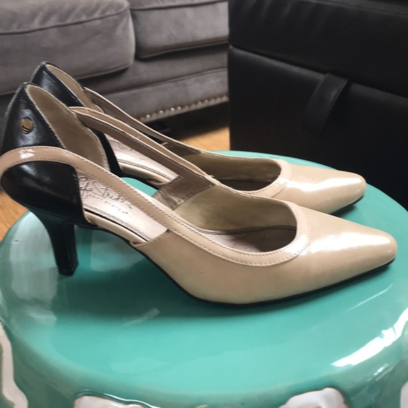Life Stride Heels! In great condition! - Picture 3 of 5